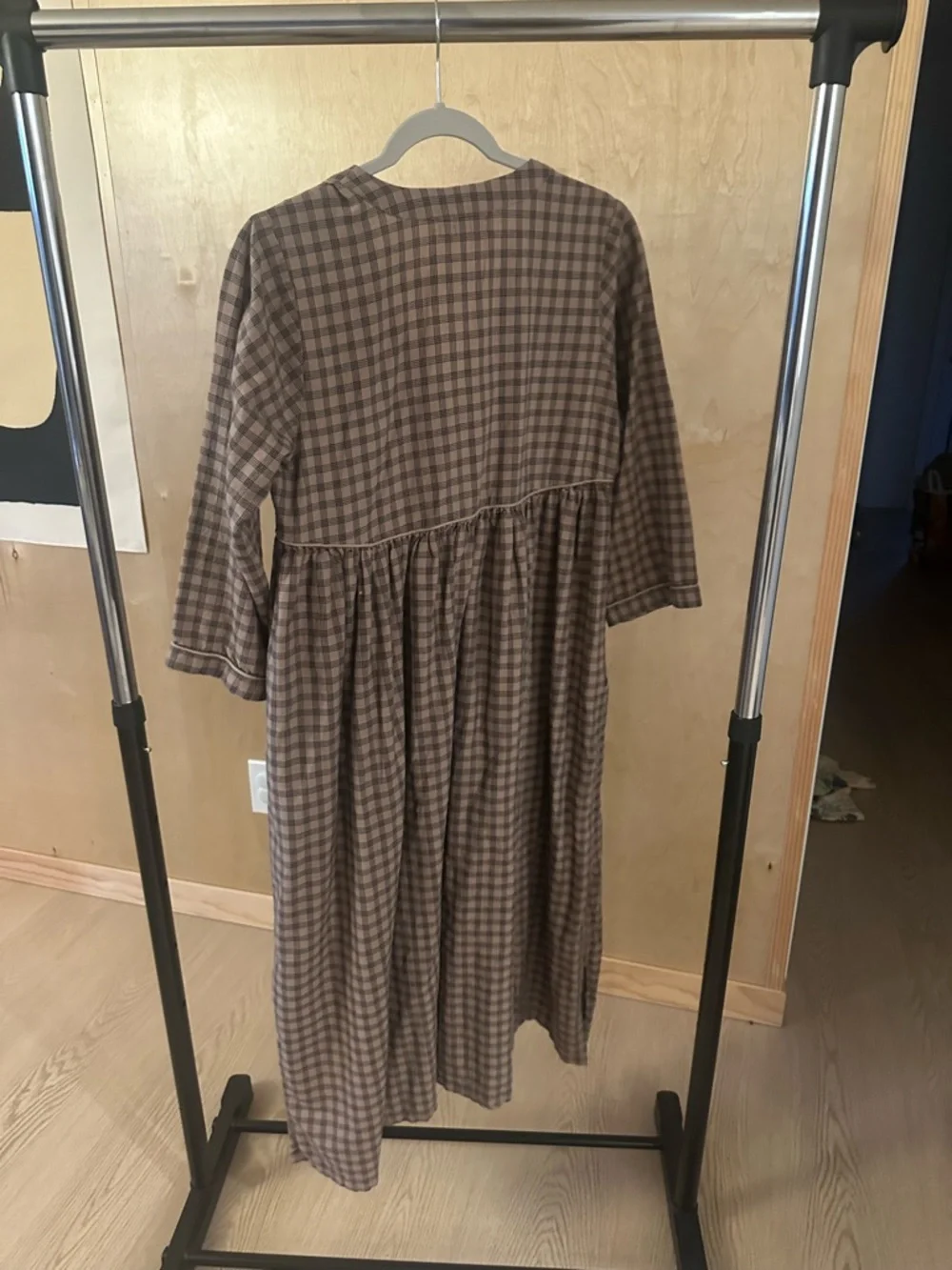 Sahana Byron Bay Checked Maxi Dress - Picture 4 of 7